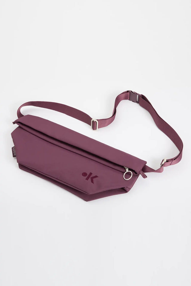 TAAVI - SLING BAG - PLUM