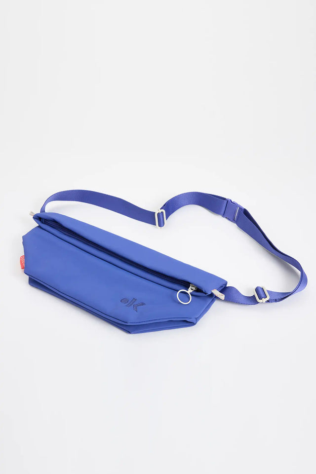 TAAVI - SLING BAG - ULTRAMARINE