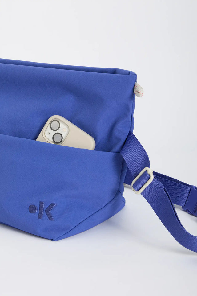 TAAVI - SLING BAG - ULTRAMARINE