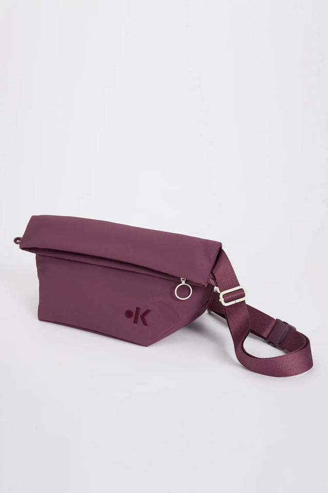 TAAVI - SLING BAG - PLUM