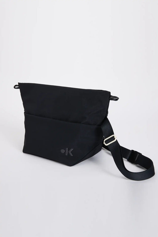 TAAVI - SLING BAG - RAVEN