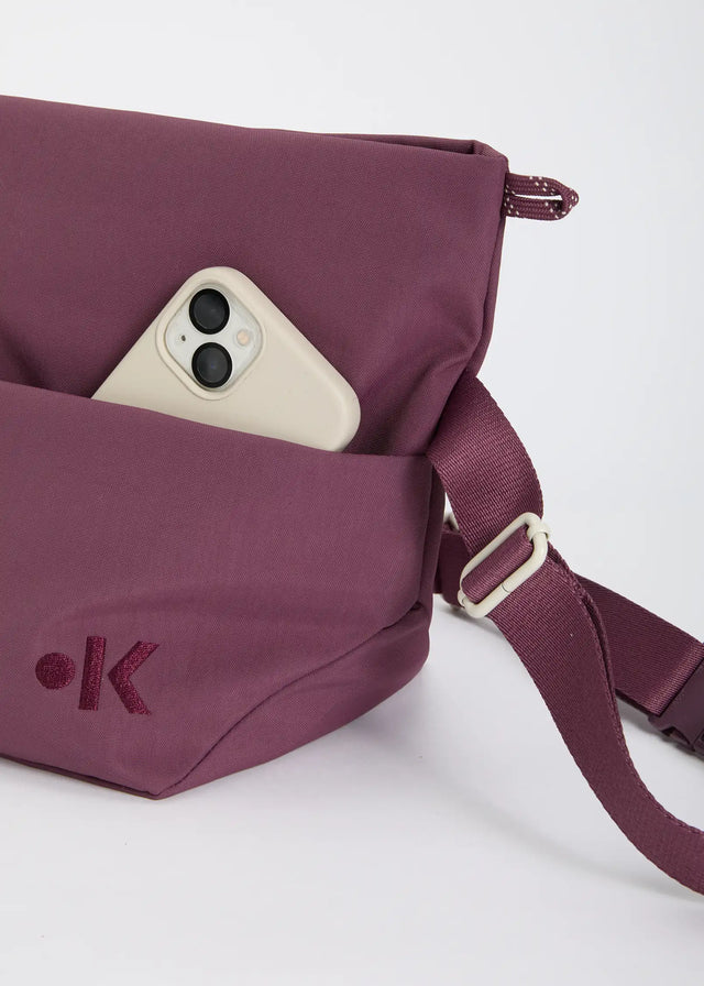 TAAVI - SLING BAG - PLUM